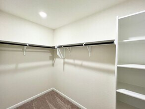 325 Alcatraz Loop in Jarrell, TX - Building Photo - Building Photo