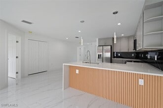5014 28th St SW in Lehigh Acres, FL - Building Photo - Building Photo