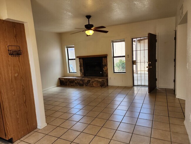 4135 Calle Barona in Sierra Vista, AZ - Building Photo - Building Photo