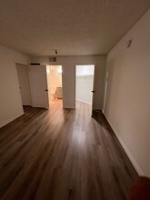 1791 Sycamore N Ave, Unit 406 in Los Angeles, CA - Building Photo - Building Photo