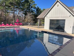 1200 Taylor Cottage Cove in Oxford, MS - Foto de edificio - Building Photo