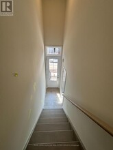 1319 Shevchenko Blvd in Oakville, ON - Building Photo - Building Photo