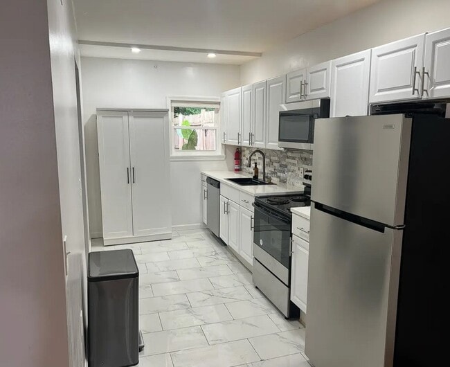 1918 N 6th St in Philadelphia, PA - Building Photo - Building Photo