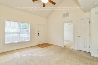 4360 Reedy Fork Pkwy in Greensboro, NC - Foto de edificio - Building Photo