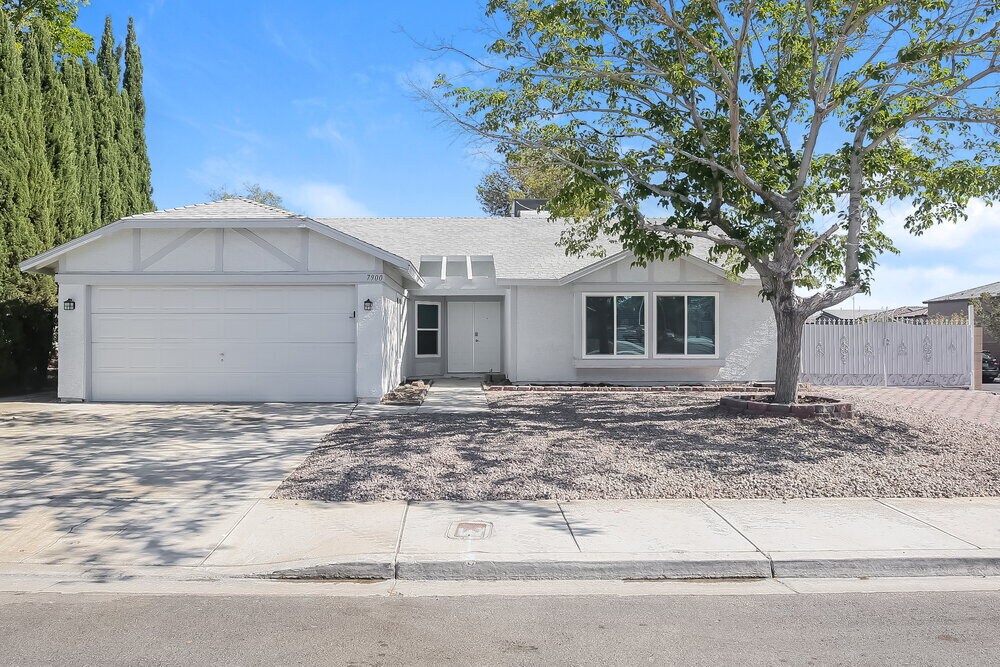 7900 Fanciful Ave in Las Vegas, NV - Building Photo
