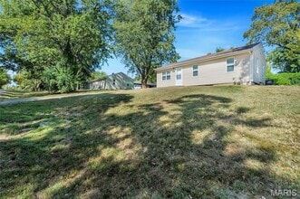 2809 S River Rd in St. Charles, MO - Building Photo - Building Photo