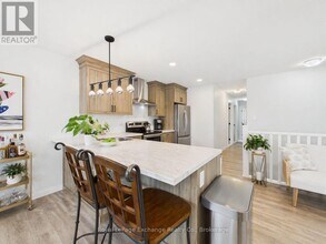 966 Charles St in Kincardine, ON - Building Photo - Building Photo