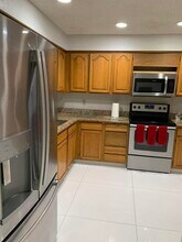 1494 White Pine Dr in Wellington, FL - Building Photo - Building Photo