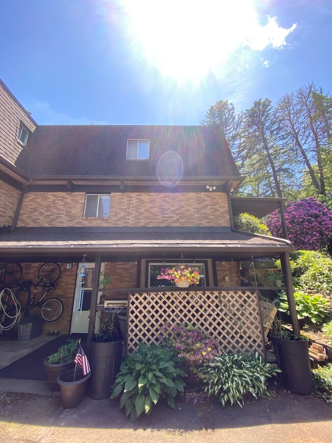 1829 Duncan Ave, Unit 1 in Allison Park, PA - Building Photo - Building Photo