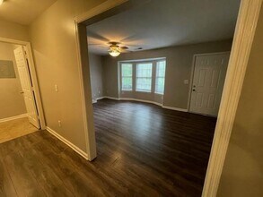 1656 Grist Mill Dr in Marietta, GA - Building Photo - Building Photo