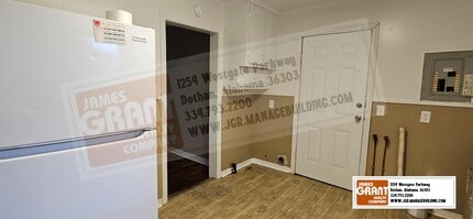 310 W Lafayette St in Dothan, AL - Building Photo - Building Photo