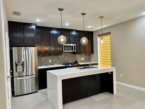 7978 Elka Lp in Laredo, TX - Building Photo - Building Photo