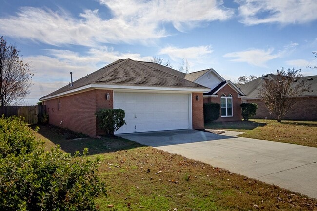 324 Taylor Cir in Grovetown, GA - Building Photo - Building Photo