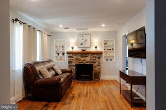 1548 Weston Ln in Middleburg, VA - Building Photo - Building Photo