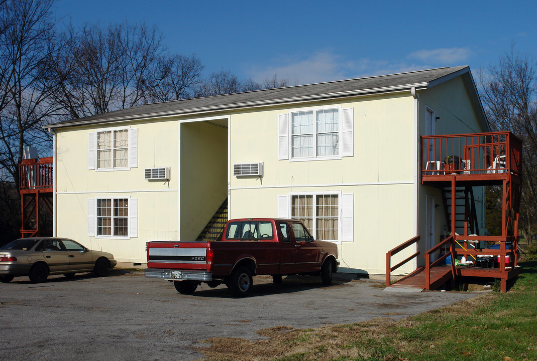 2109 Beaumont Ave in Knoxville, TN - Building Photo