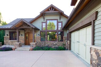 1124 Heritage Dr in Carbondale, CO - Building Photo - Building Photo