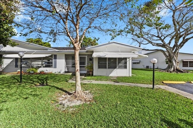 1020 NW 88th Ave in Plantation, FL - Building Photo - Building Photo