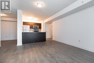 1410-1410 Dupont St in Toronto, ON - Building Photo - Building Photo