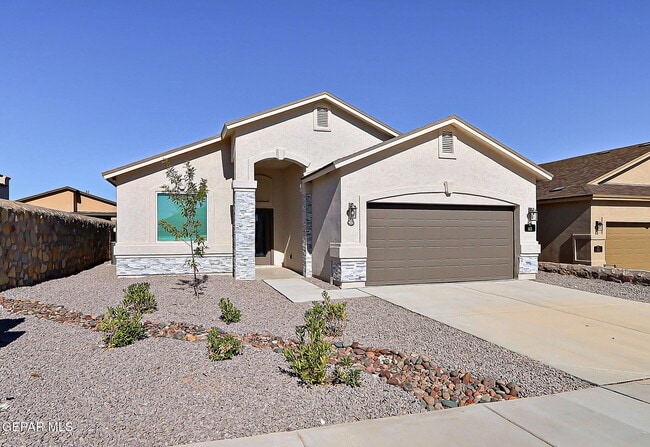 143 Sarah Trl in Santa Teresa, NM - Building Photo - Building Photo