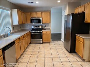 1232 Swanbrooke Dr in Las Vegas, NV - Building Photo - Building Photo