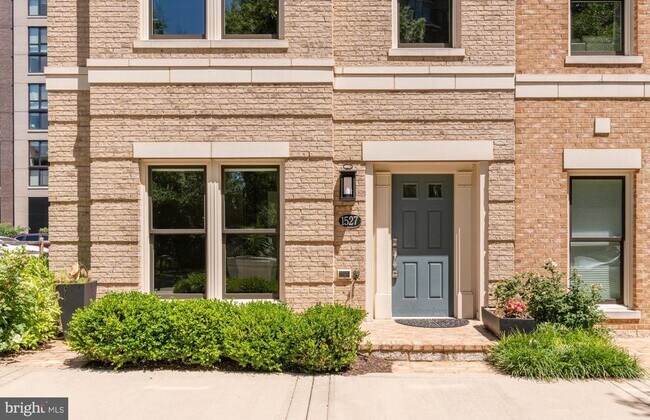 1527 16th Rd N in Arlington, VA - Building Photo - Building Photo