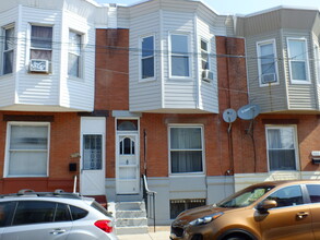 2005 Mercy Street, Unit 2005 in Philadelphia, PA - Building Photo - Building Photo