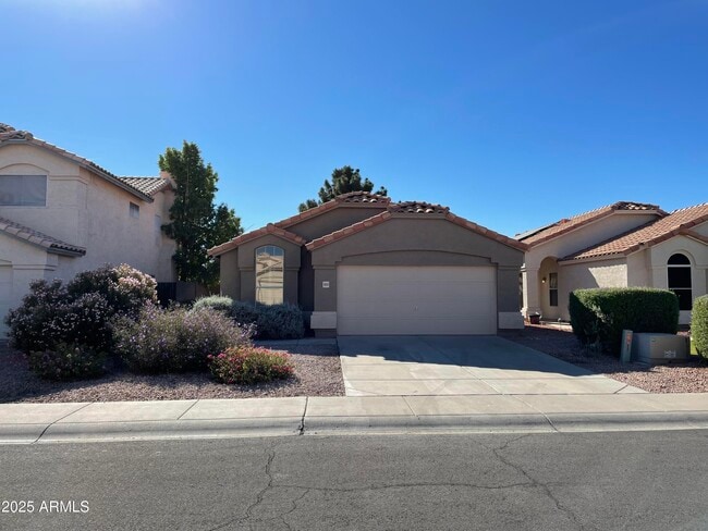 property at 8949 W Kathleen Rd