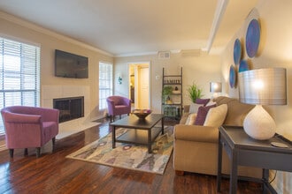 Harwood Hills in Bedford, TX - Foto de edificio - Interior Photo