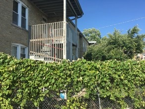 5705 - 5713 West Catalpa Avenue in Chicago, IL - Building Photo - Building Photo