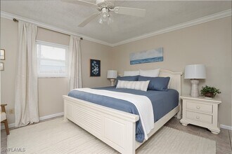 940 3rd St S in Naples, FL - Building Photo - Building Photo