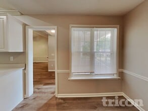 1113 Dunwoody Dr in Simpsonville, SC - Foto de edificio - Building Photo