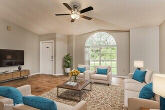 2214 SW Jay Ave in Port St. Lucie, FL - Building Photo - Building Photo