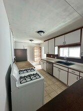 503 S Main St in Canyonville, OR - Building Photo - Building Photo