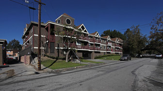 5945-5957 Arroyo Dr Apartments