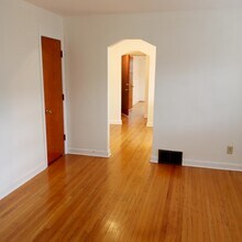319 Ridgedale Rd, Unit 1 in Louisville, KY - Building Photo - Building Photo
