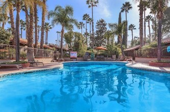 Indian Springs-RR in El Cajon, CA - Foto de edificio - Building Photo