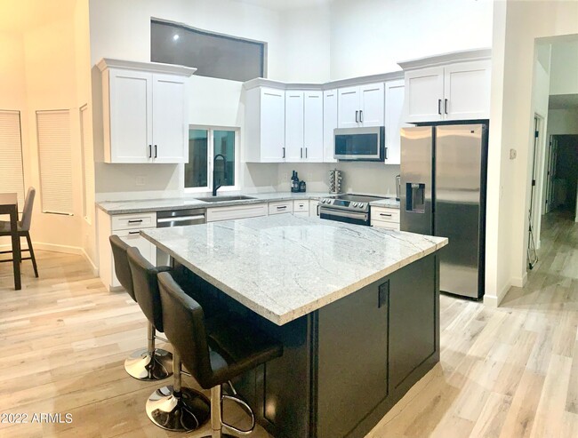 9752 E Wood Dr in Scottsdale, AZ - Building Photo - Building Photo