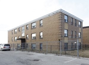 2990-2994 Keele St in Toronto, ON - Building Photo - Primary Photo