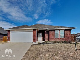 8317 Rainier St in Edmond, OK - Building Photo