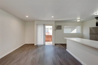 1305 N Garfield Ave in Pasadena, CA - Building Photo - Building Photo