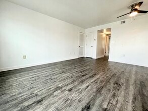 Autumn Ridge Apartments in Suffolk, VA - Foto de edificio - Building Photo