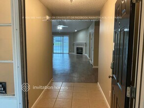 7624 Fawn Lake Dr N in Jacksonville, FL - Foto de edificio - Building Photo