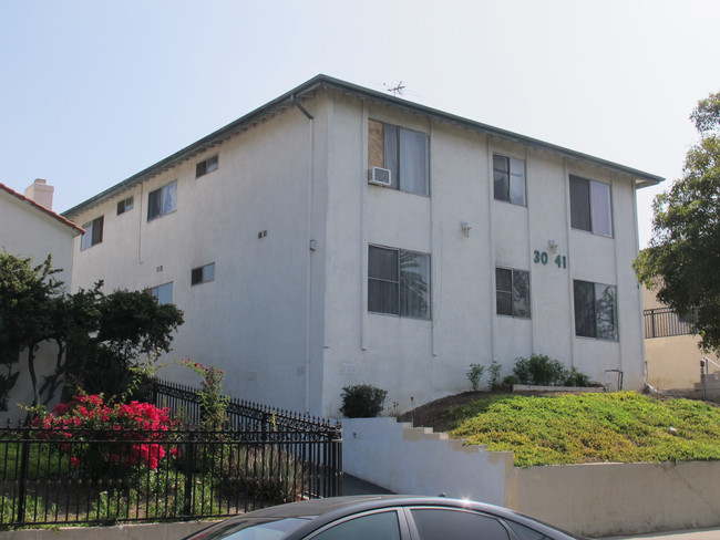 3041 W Avenue 35 in Los Angeles, CA - Foto de edificio - Building Photo