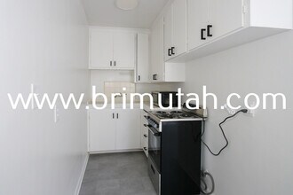 950 E Millcreek Way in Millcreek, UT - Building Photo - Building Photo