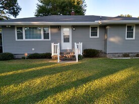 103 Farm Dr in Elizabeth City, NC - Building Photo