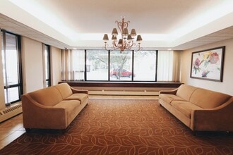 The Park West in Ottawa, ON - Building Photo - Building Photo