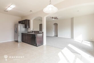 122 Hamilton Dr in Terrell, TX - Foto de edificio - Building Photo