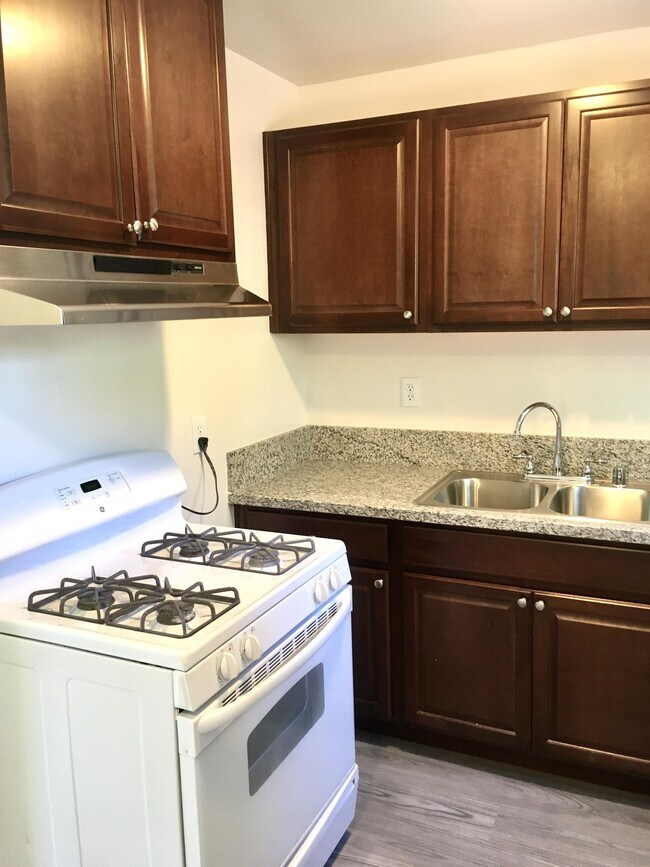 4566 Maryland St-Unit -B in San Diego, CA - Building Photo - Building Photo