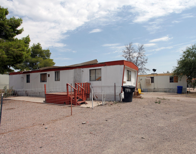 4-3's Mobile Home Park in Tucson, AZ - Building Photo - Building Photo