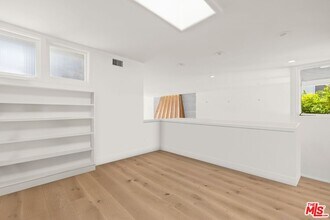 605 Hanley Way in Los Angeles, CA - Building Photo - Building Photo